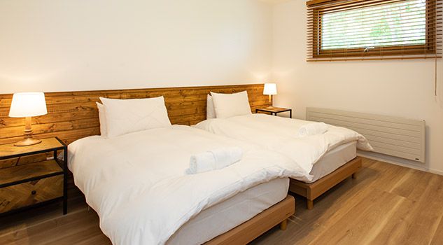 Birchwood - Guest bedroom setting